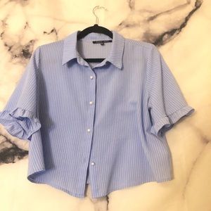 🎄Blue and white blouse